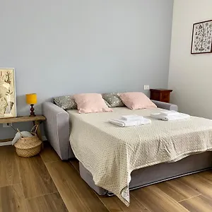Oro, 8 Apartment