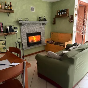 Alpaca's House: Green, Animals & View Apartment